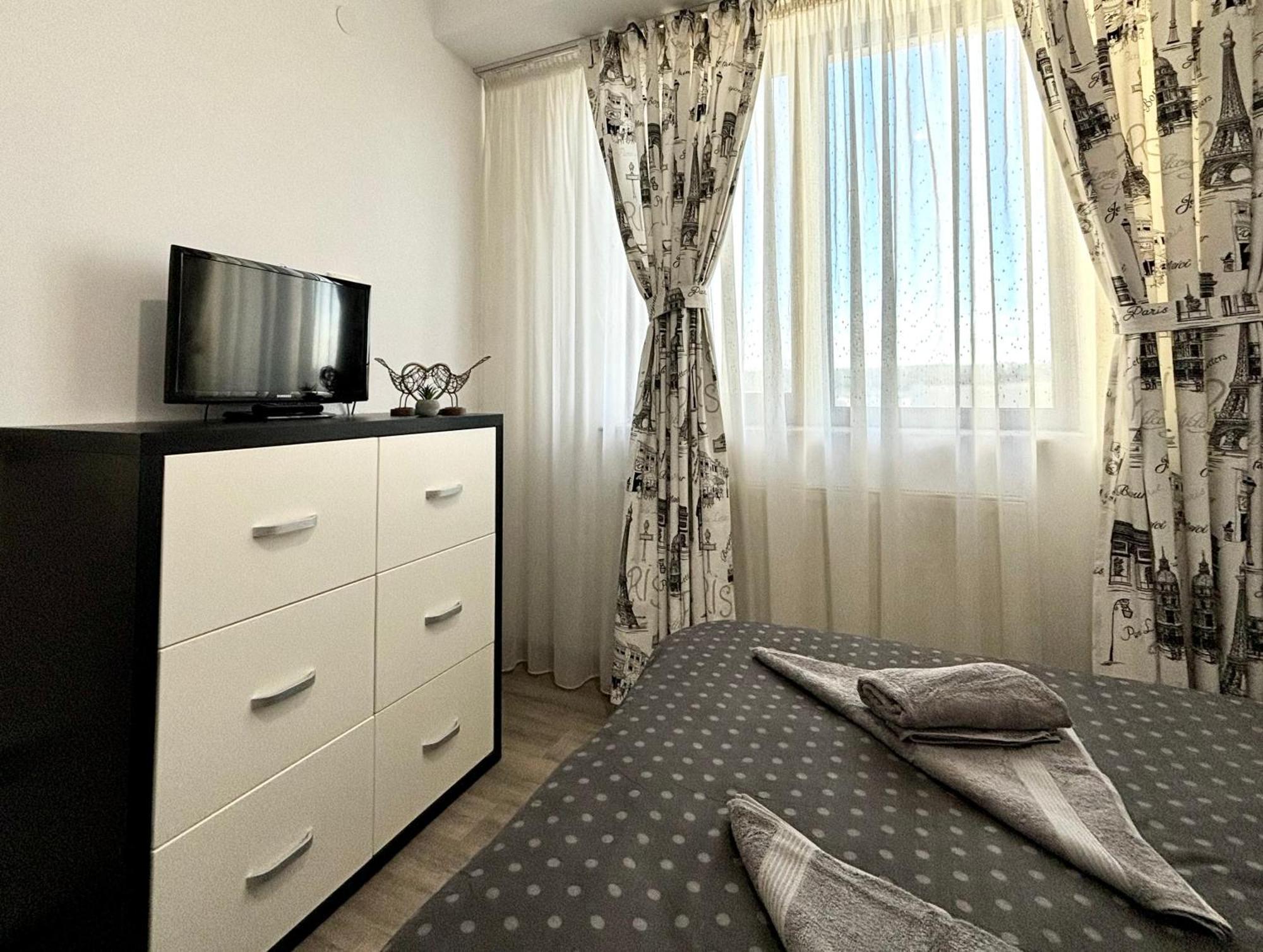 Taste Of Iasi - Two Room Apartment - Central - Sunset Touch Zewnętrze zdjęcie